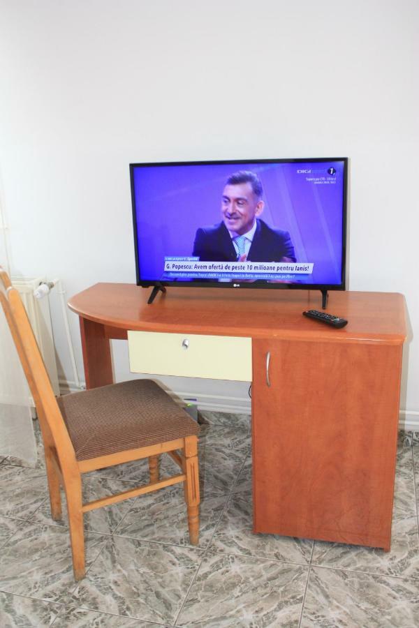 Vila Mihail Hotell Buşteni Exteriör bild