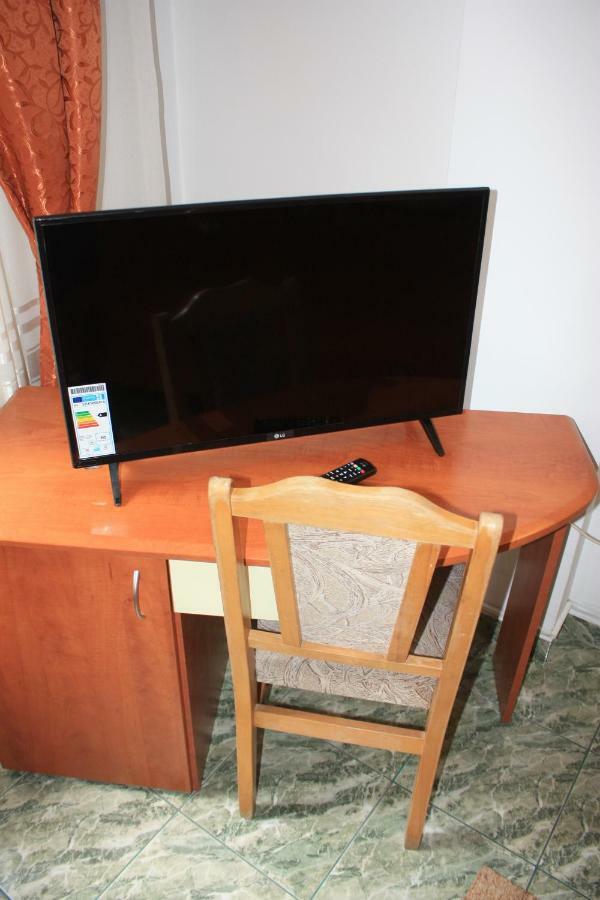 Vila Mihail Hotell Buşteni Exteriör bild